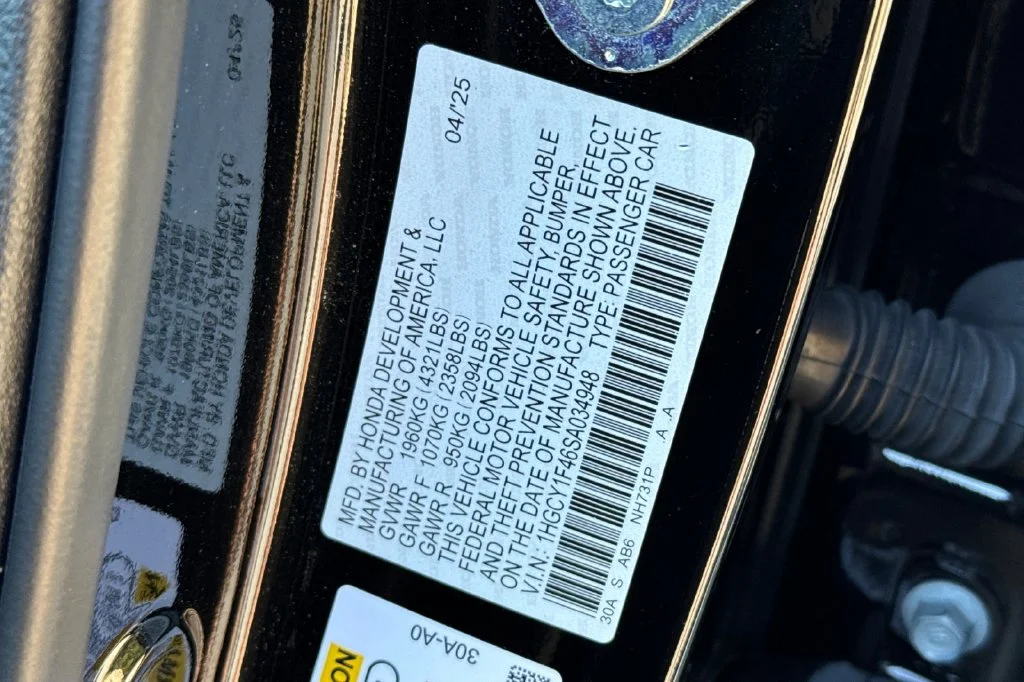 Used 2025  Honda SE image 34