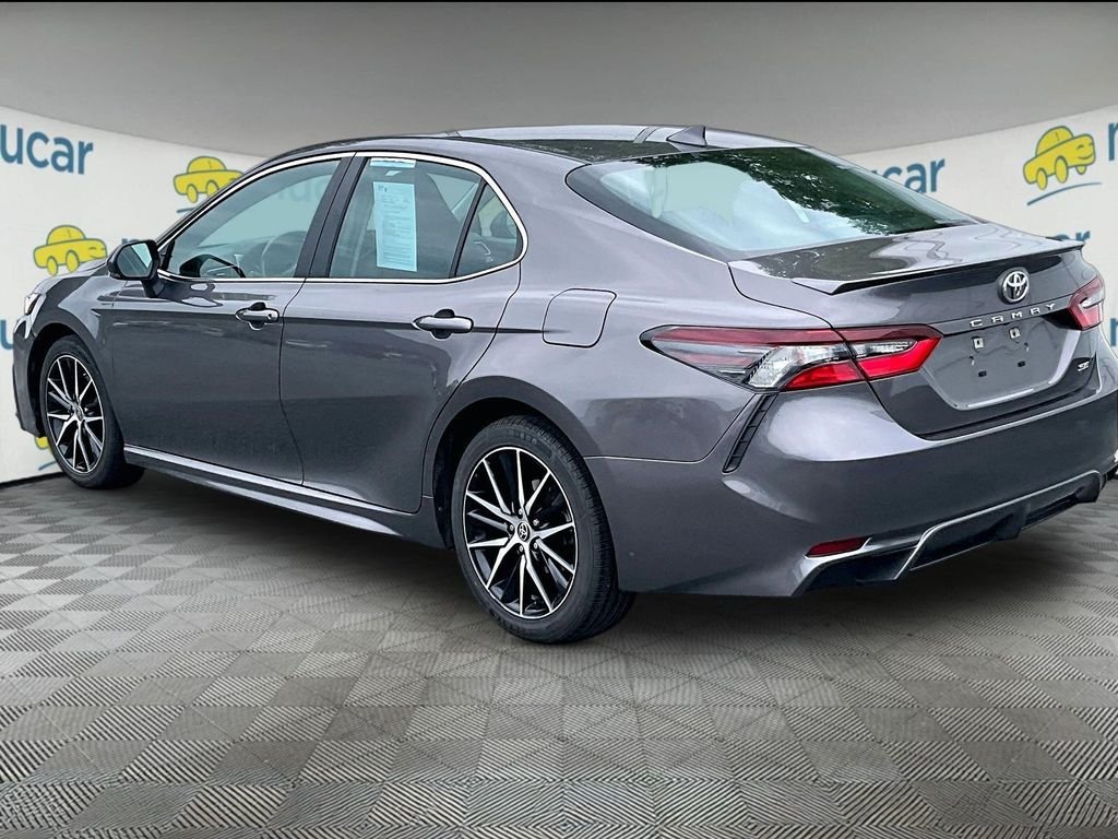 Used 2023 Predawn Gray Mica Toyota SE image 4
