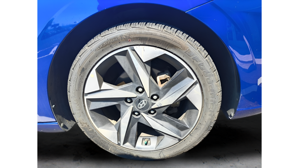 Used 2023 Intense Blue Hyundai Limited image 13
