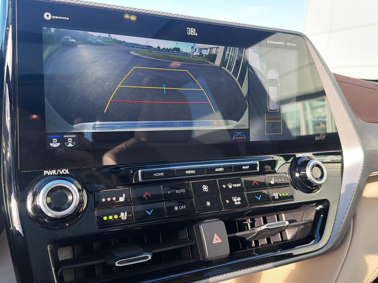 Used 2022 Wind Chill Pearl Toyota Platinum image 27
