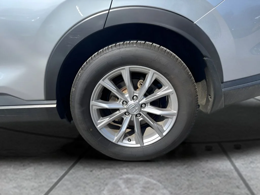 Used 2024 Silver Honda EX-L image 22