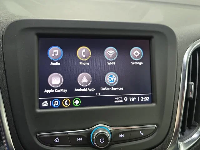 Used 2024 Summit White Chevrolet LT image 24
