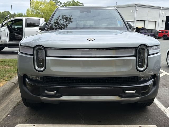 Used 2024  Rivian Adventure image 9