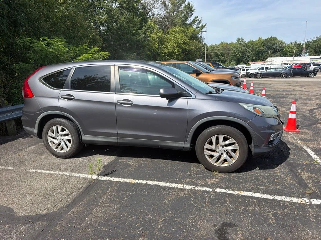 Used 2016  Honda EX image 2