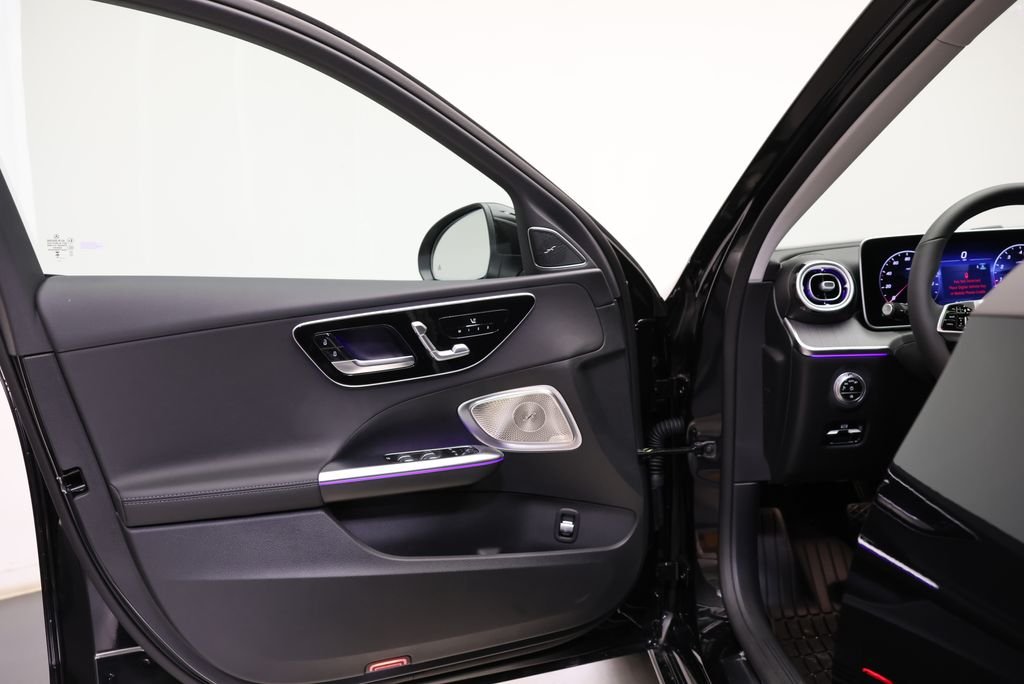 Used 2026 Obsidian Black Metallic Mercedes-Benz C 300 image 30