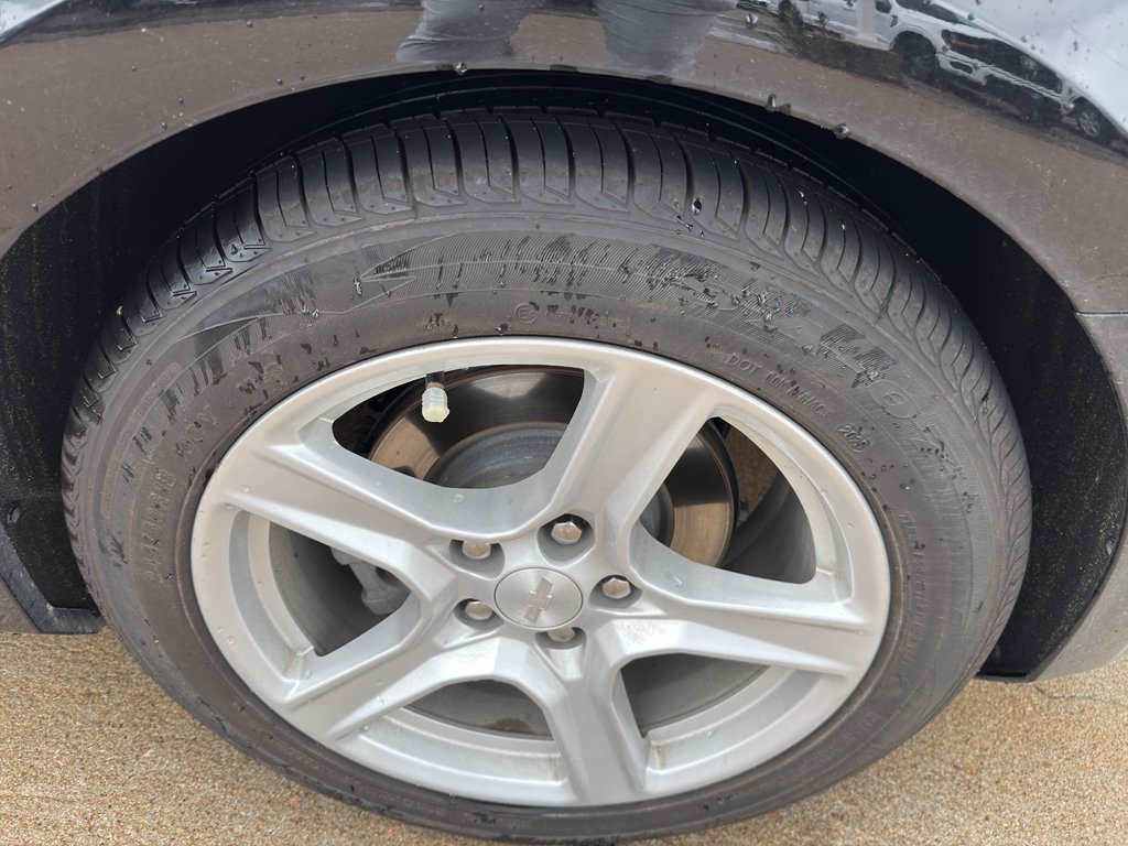 Used 2017 Black Chevrolet 1LT image 9