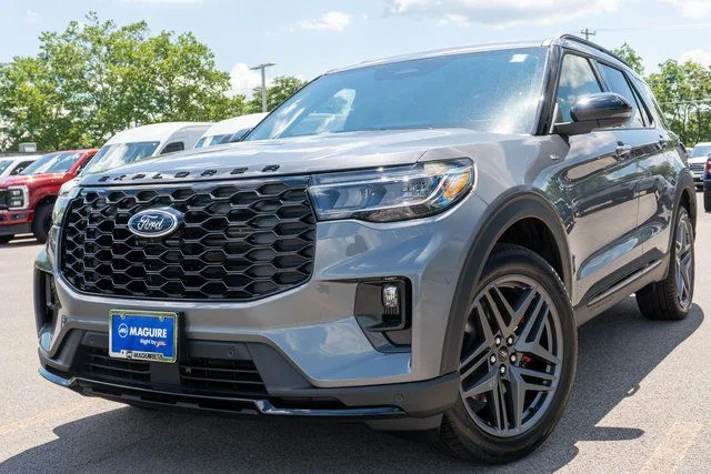New 2026 Carbonized Gray Metallic Ford ST-Line image 1