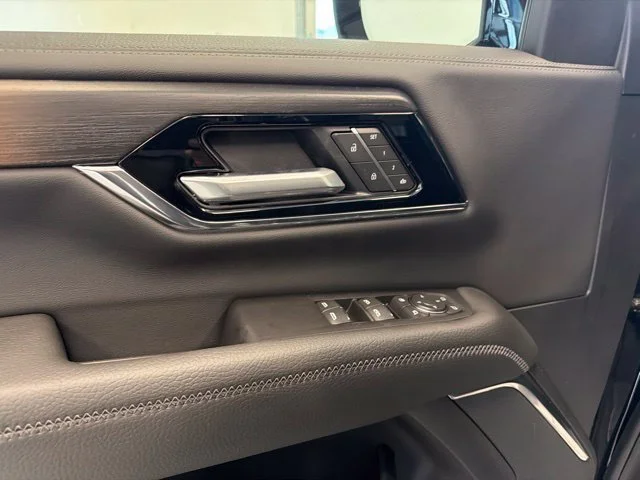 2027 GMC Yukon Denali - Photo 51
