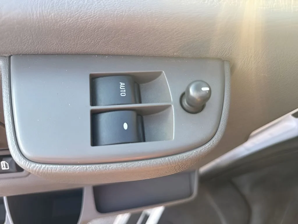 Used 2023 Summit White Chevrolet WT image 21