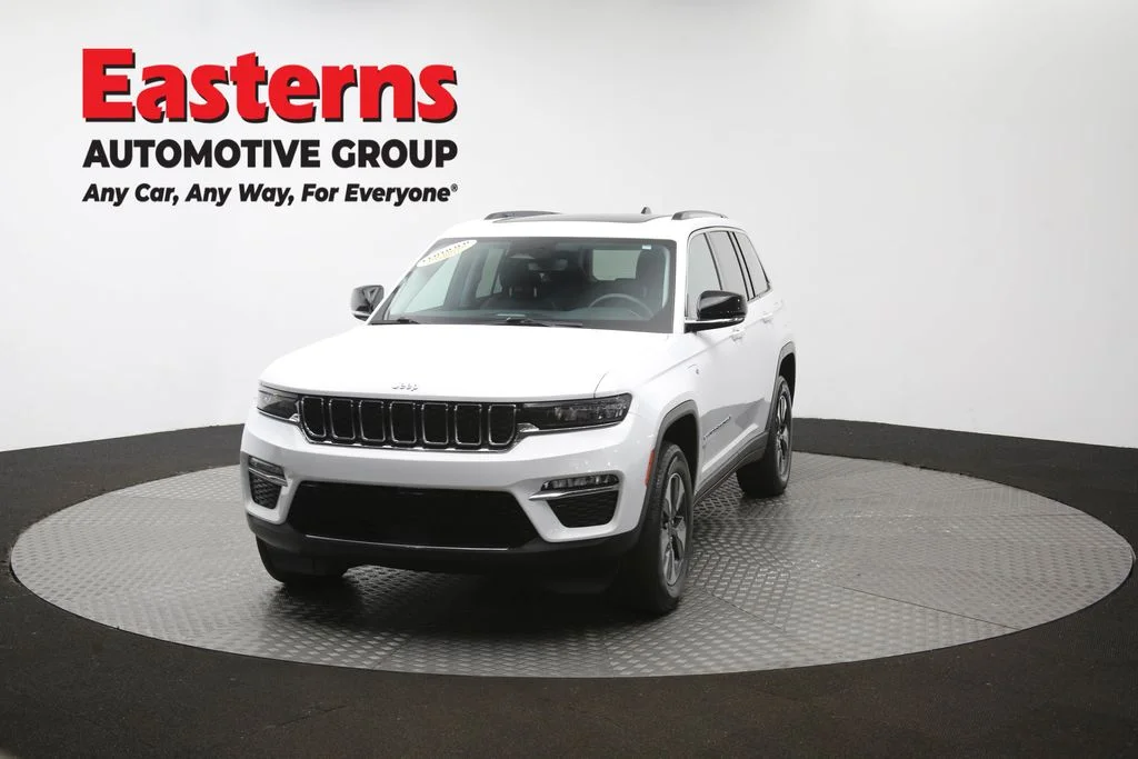 Used 2022 White Jeep 4xe image 57