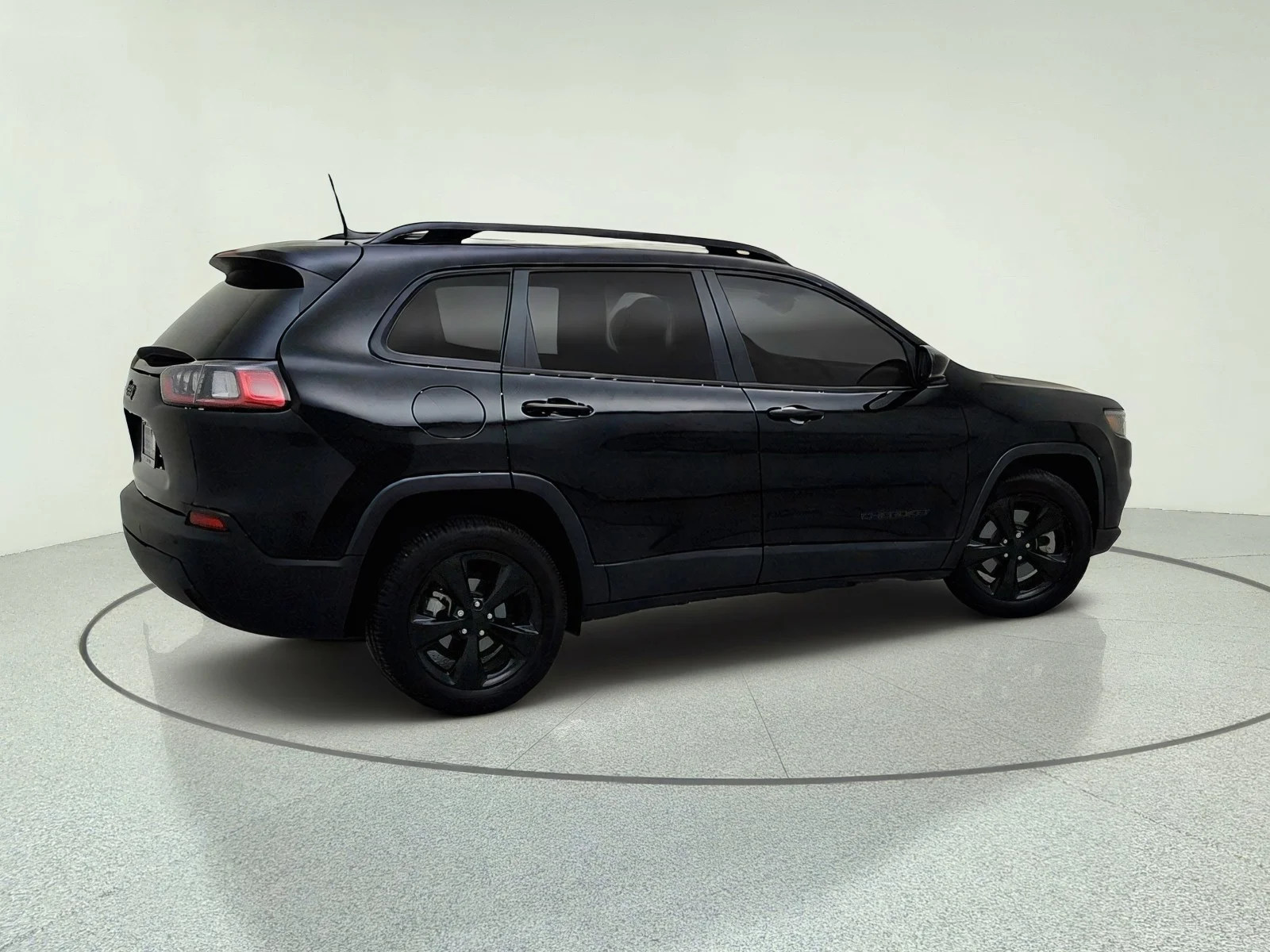 Used 2021 Diamond Black Crystal Pearlcoat Jeep Altitude image 8