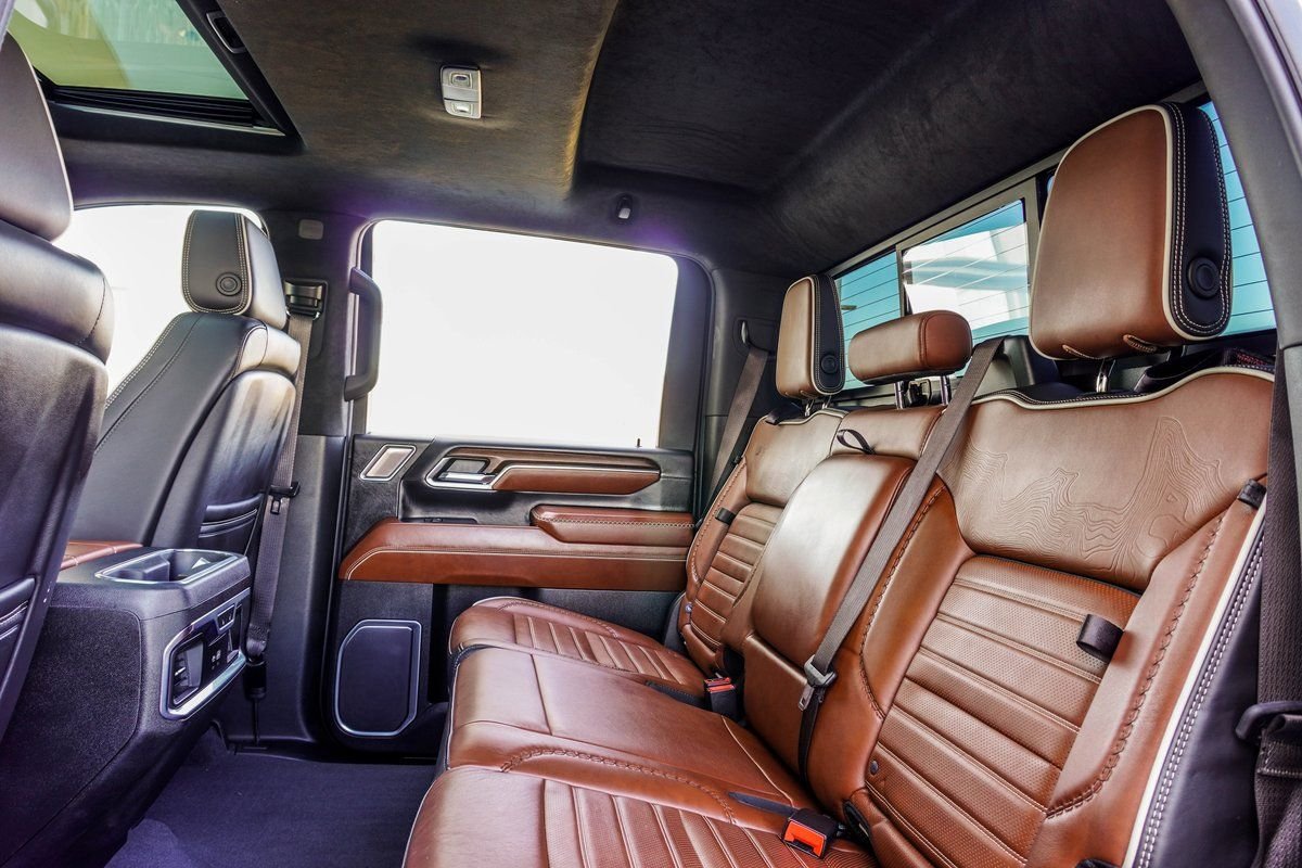Used 2024 White GMC Denali Ultimate image 41