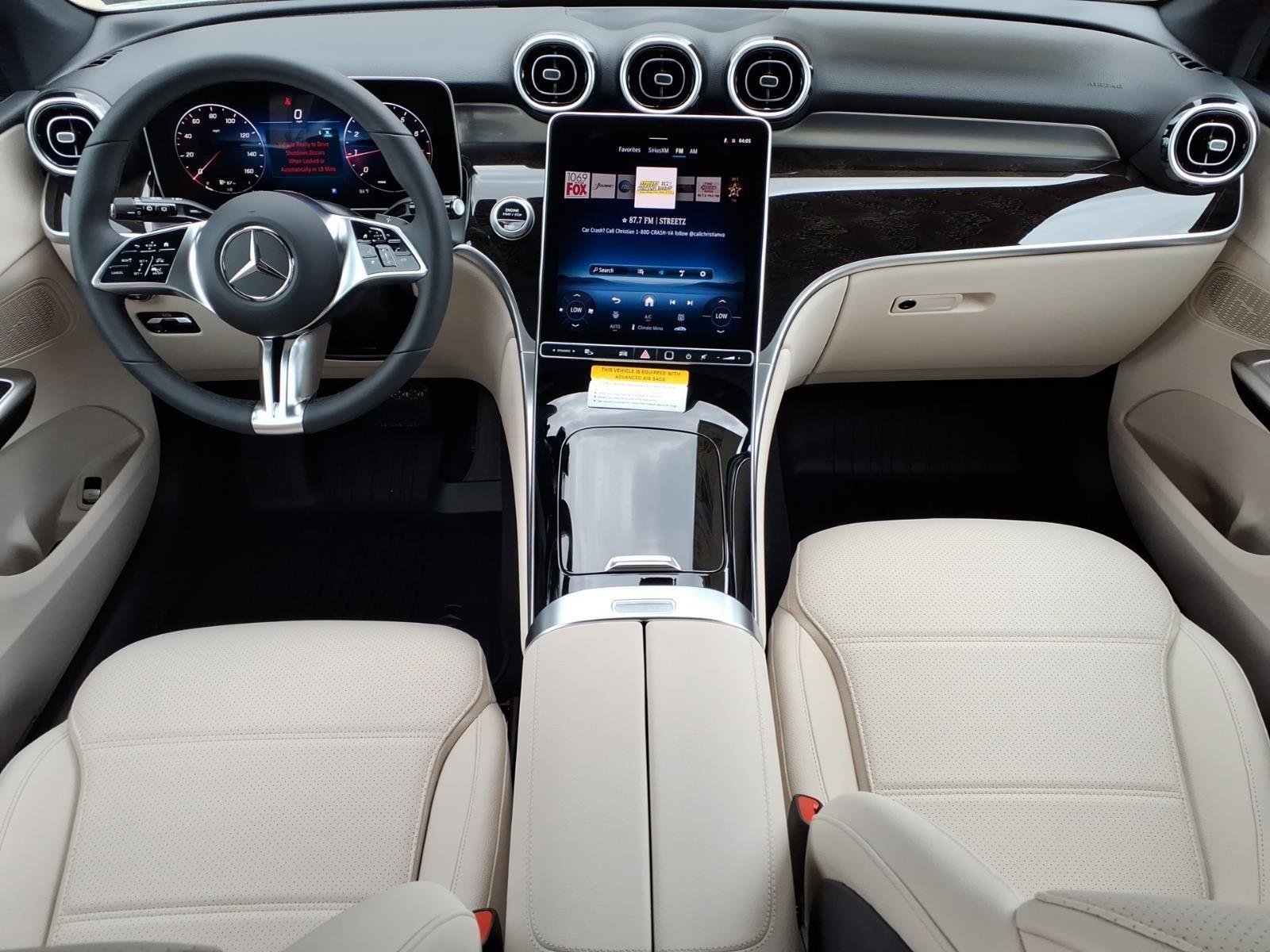 New 2026 SILVER Mercedes-Benz GLC 300 image 19