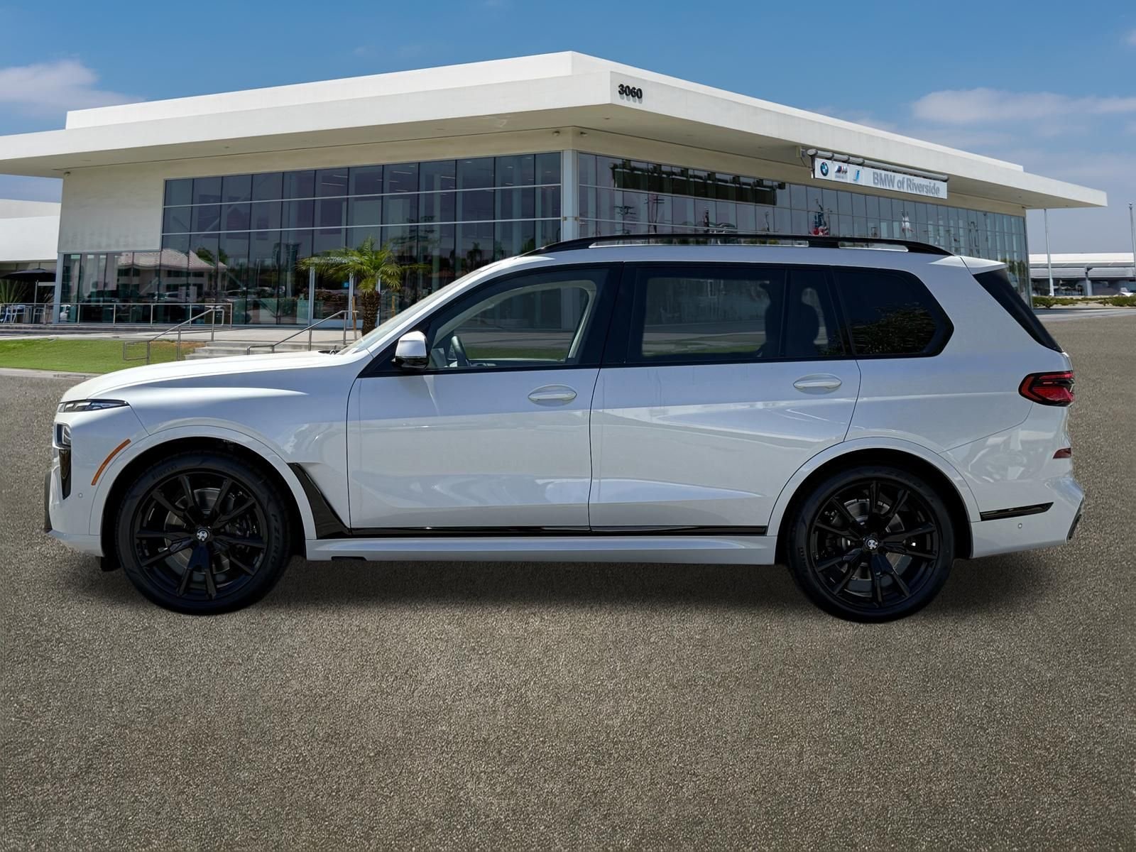 New 2027 Mineral White Metallic BMW xDrive40i image 6