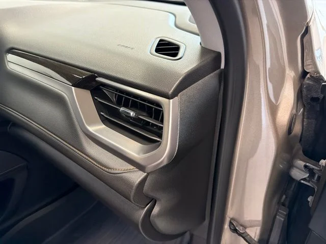 2023 GMC Acadia AT4 - Photo 37