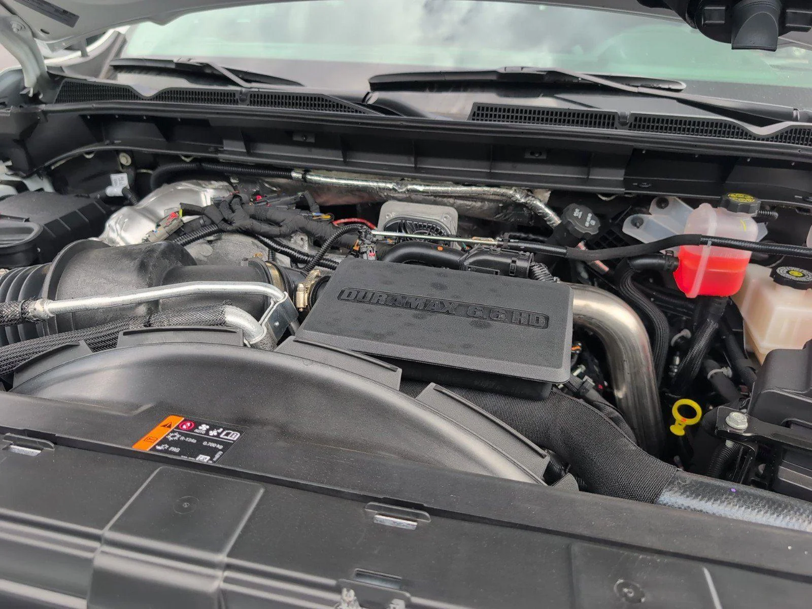 New 2026 Summit White GMC SLT DRW image 26