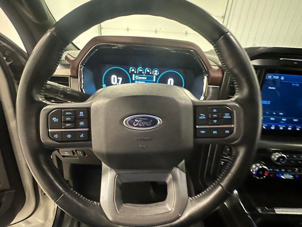 Used 2022 White Ford Lariat image 38