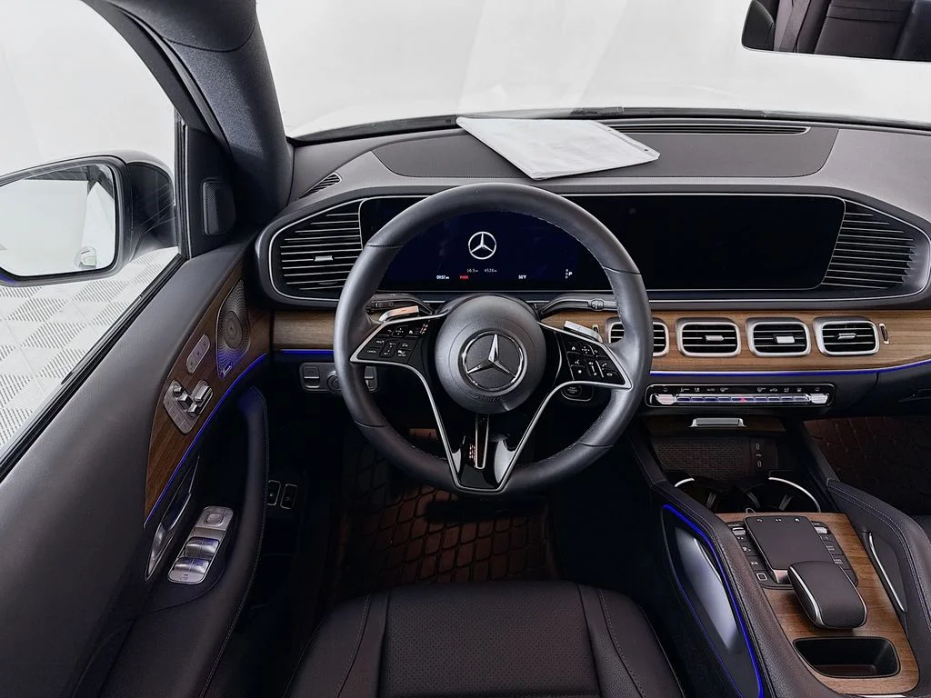 Certified Used 2025 Polar White Mercedes-Benz GLE 450e image 23