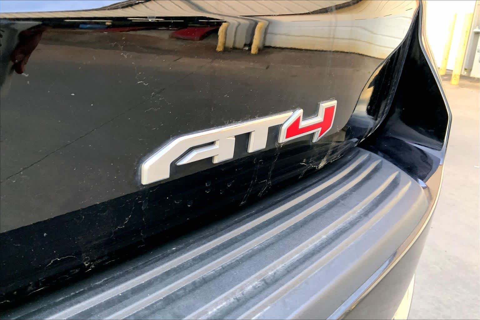 Used 2025 Onyx Black GMC AT4 image 9