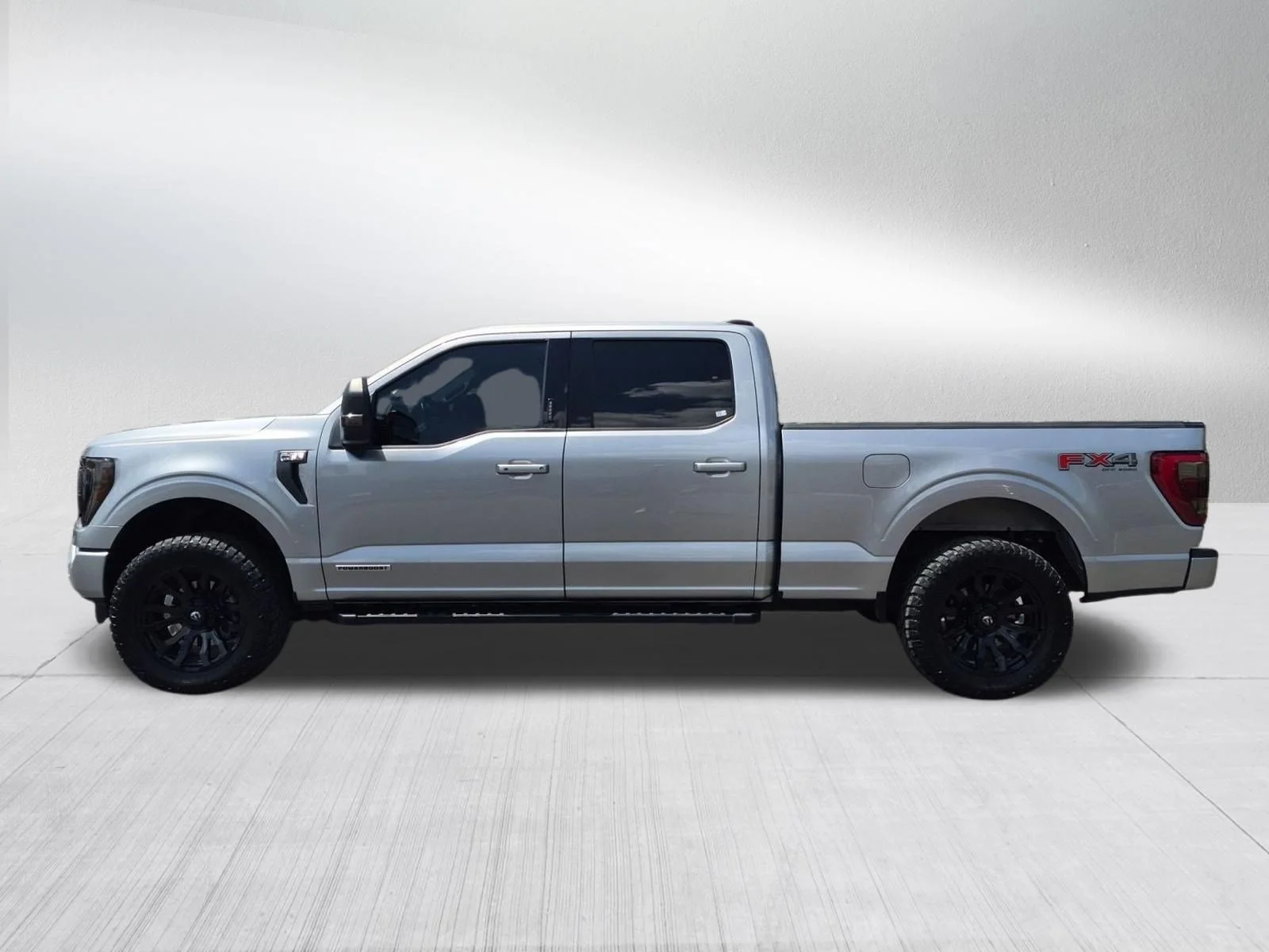 Used 2021 Silver Metallic Ford LARIAT image 2
