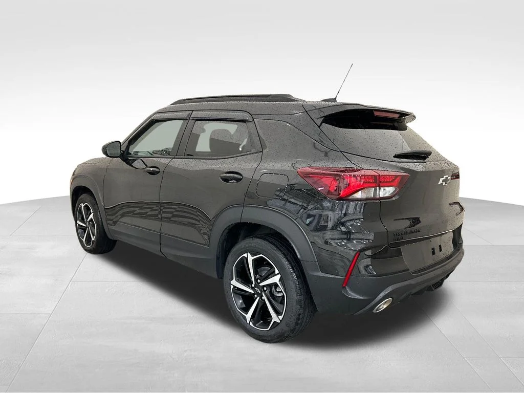 Used 2023 Black Chevrolet RS image 3