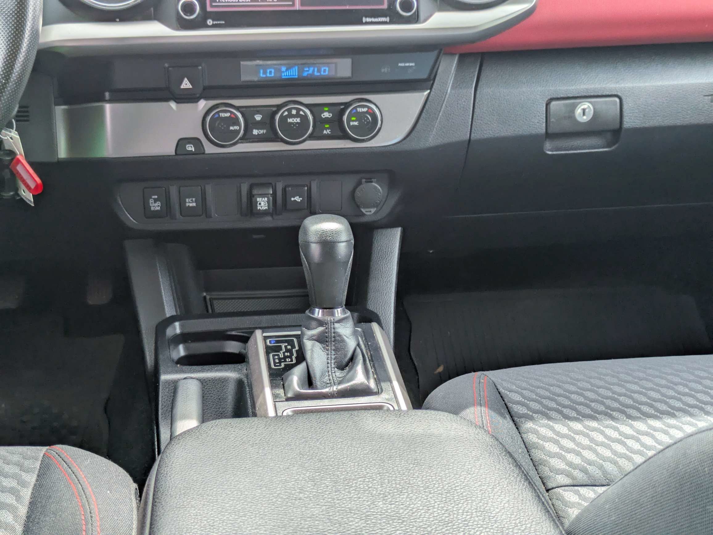 Used 2022 Black Toyota SR5 image 15