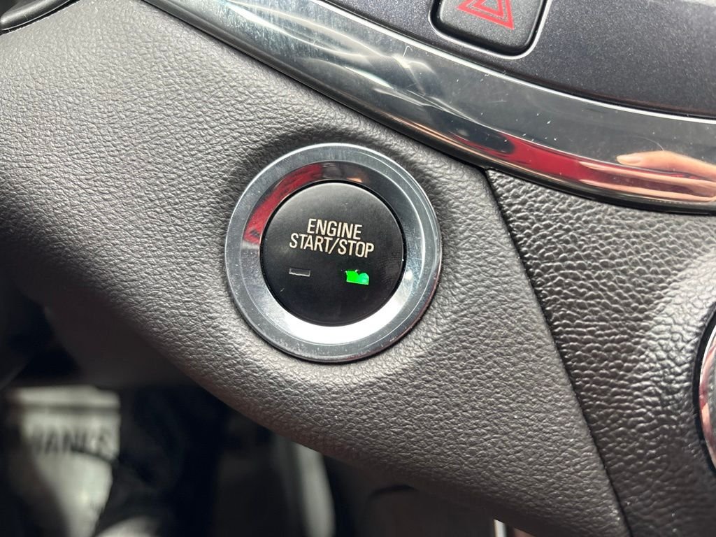 Used 2015 Blue Chevrolet LTZ image 25