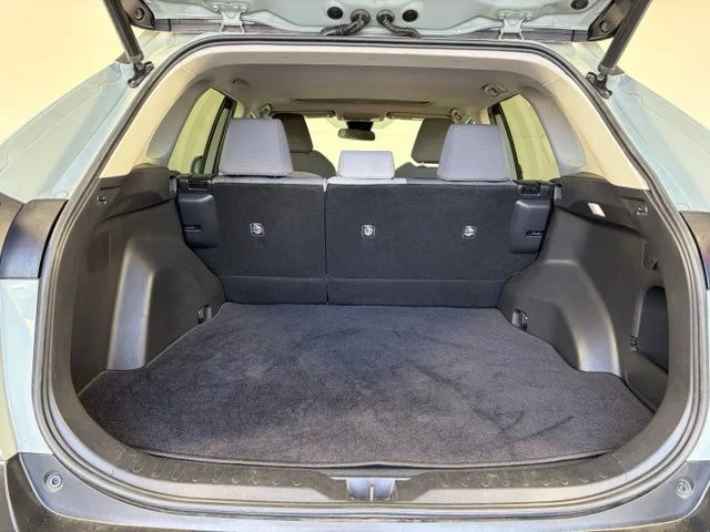 Used 2022  Toyota XLE image 39