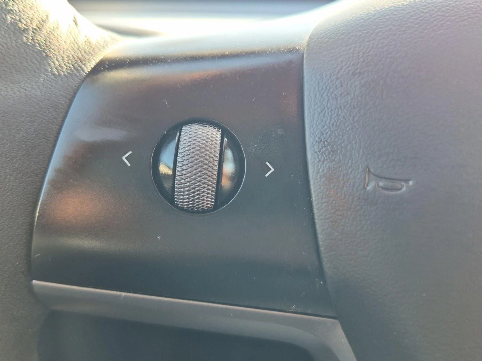 Used 2023  TESLA  image 21