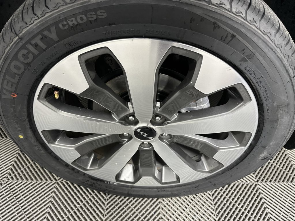 Certified Used 2022 Gray Kia S image 21