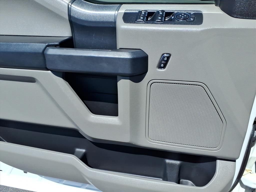 Used 2020 Oxford White Ford XL image 16
