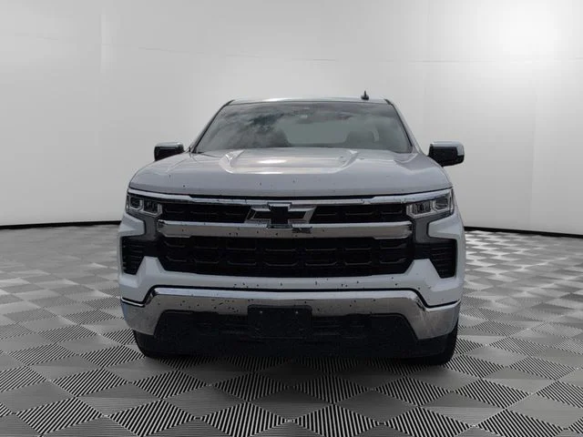 Used 2023 White Chevrolet LT image 2