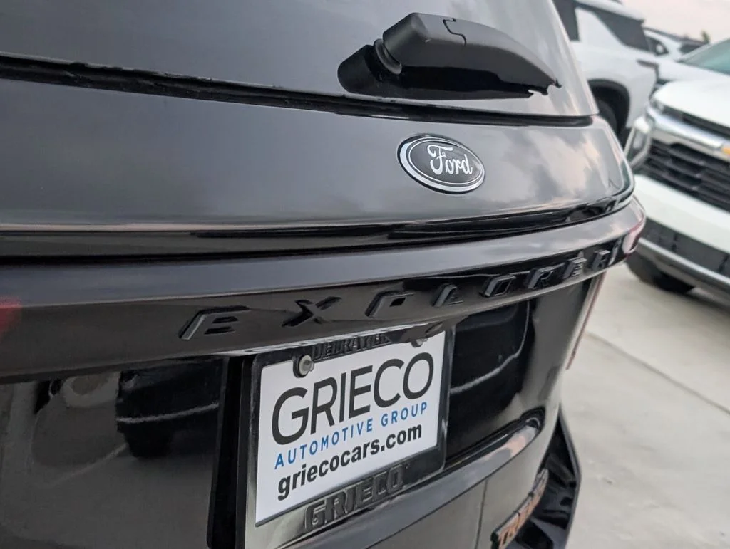 New 2026 Black Ford Tremor image 10