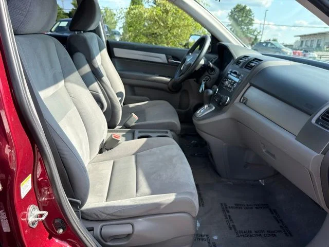 Used 2011 Red Honda SE image 27