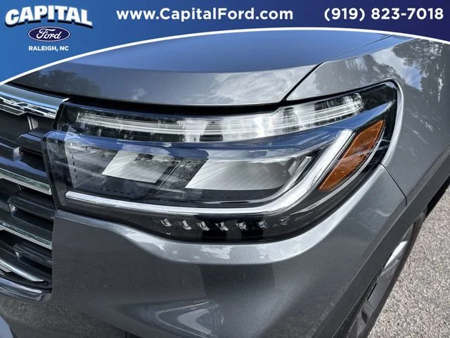 Used 2025 Gray Ford Active image 11