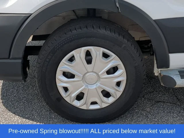 Used 2025 White Ford XL image 18
