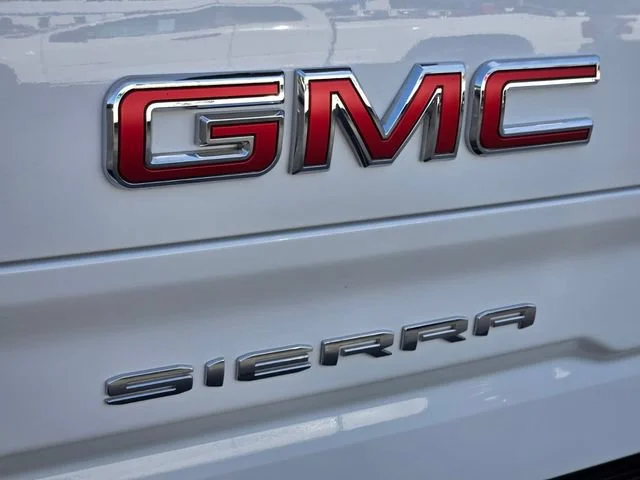 Used 2025 Summit White GMC SLT image 16