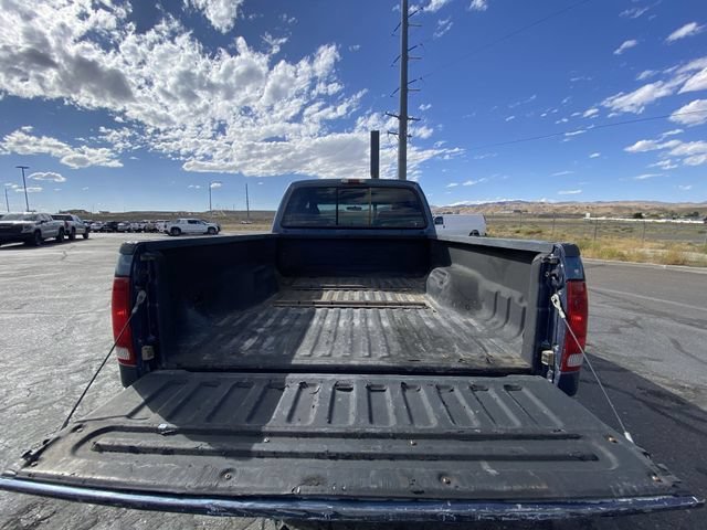 Used 2004 Blue Ford XL image 11