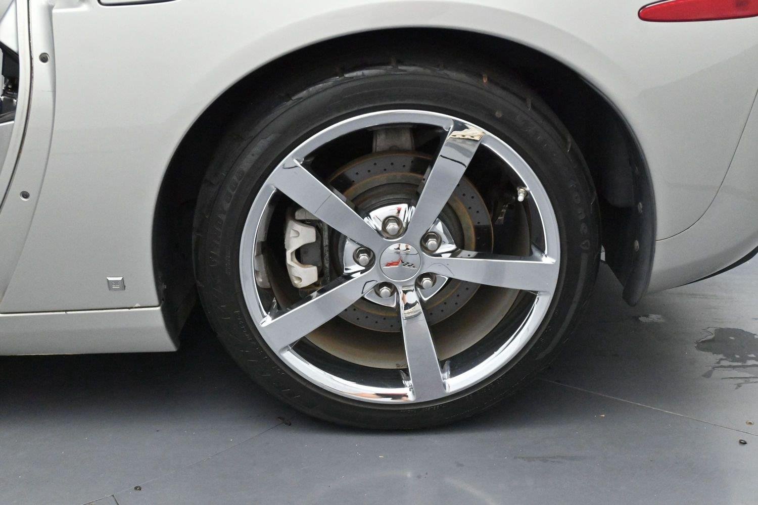 Used 2008 Machine Silver Metallic Chevrolet Base image 30