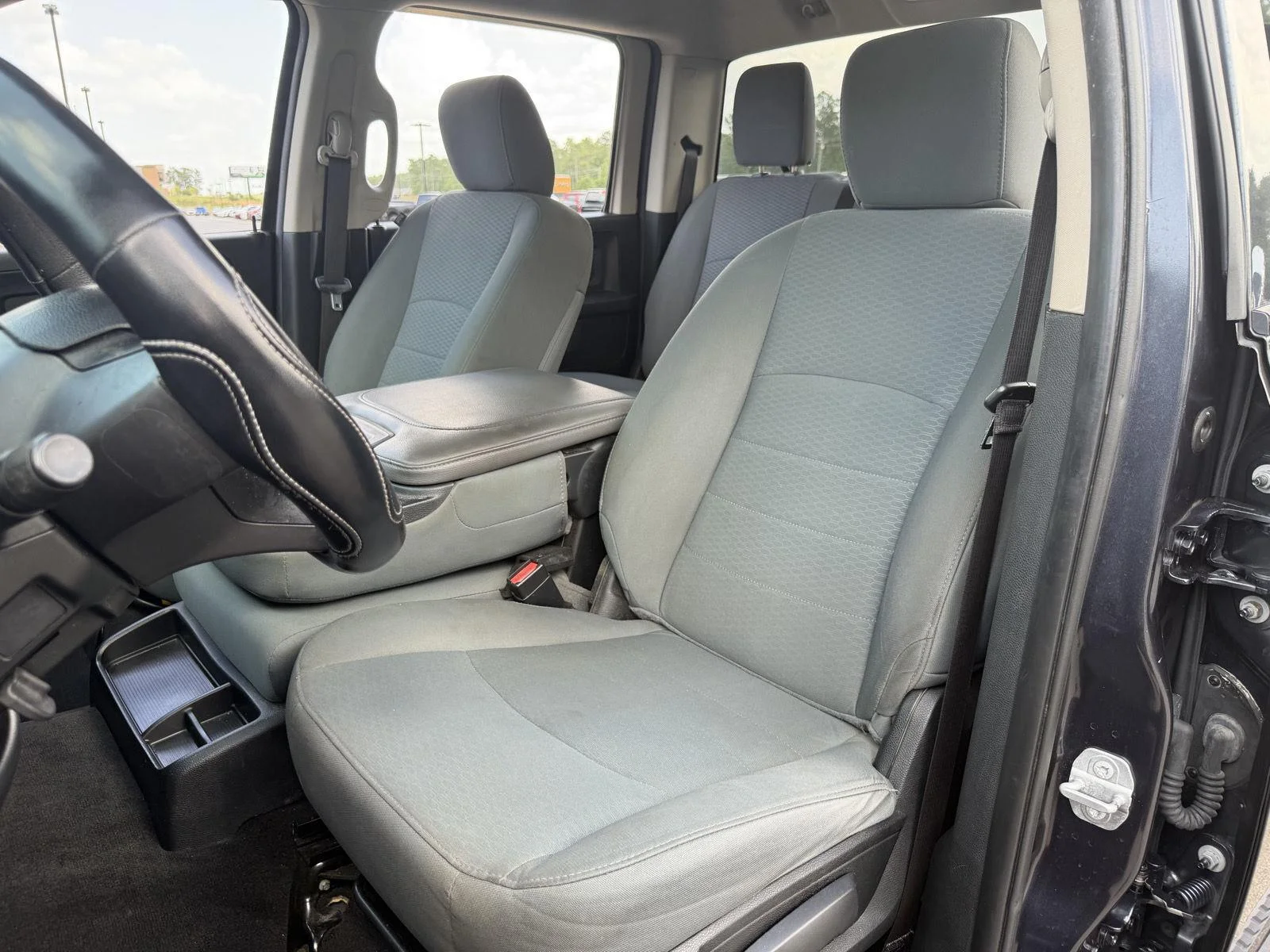 Used 2018 Maximum Steel Metallic Clearcoat Ram Express image 16
