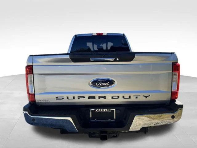 Used 2019 Silver Ford Lariat image 8