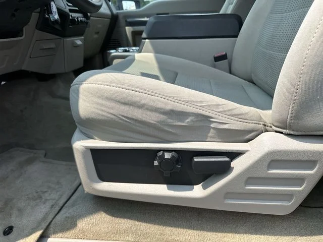 Used 2008 Silver Ford XLT image 13