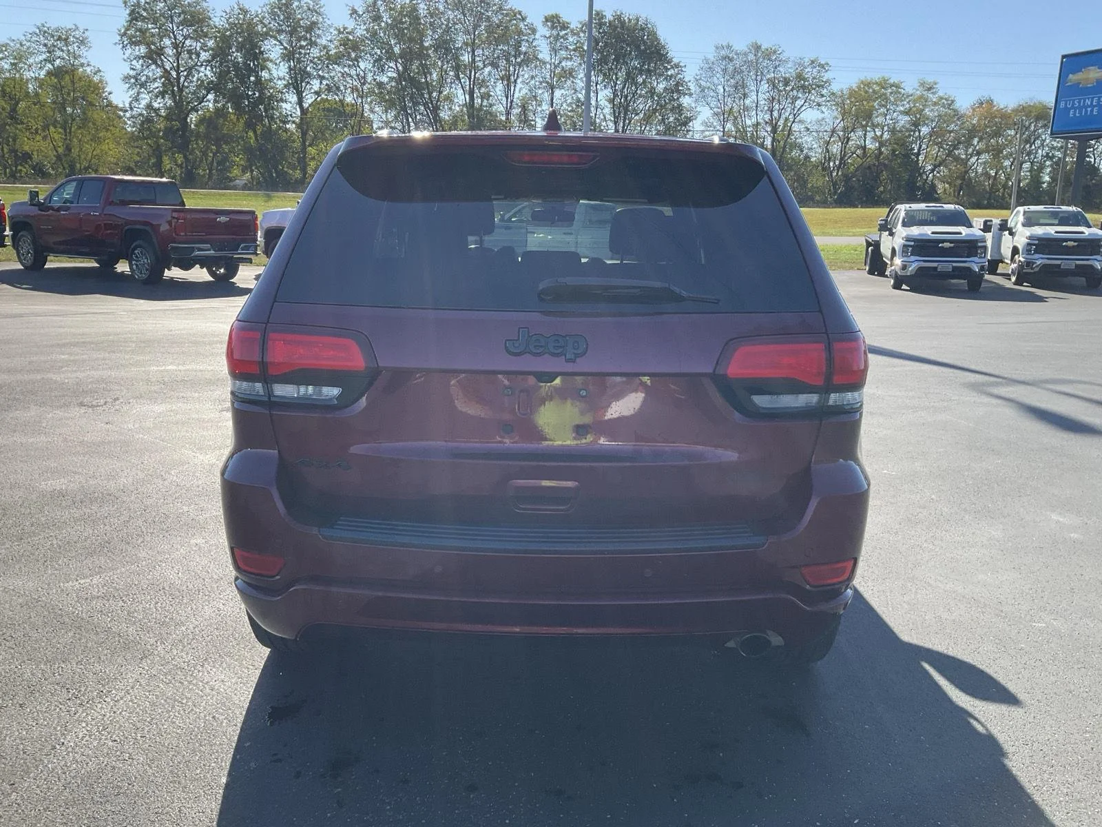 Used 2021 Velvet Red Pearlcoat Jeep Laredo X image 7