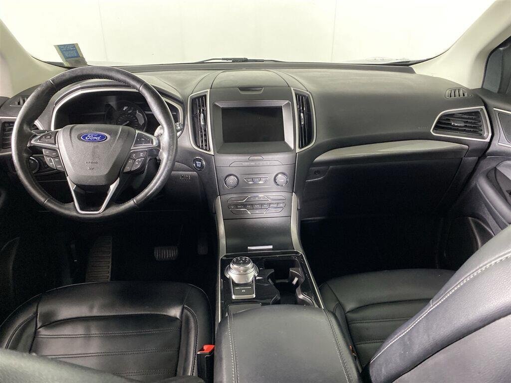 Used 2019 Magnetic Ford SEL image 2