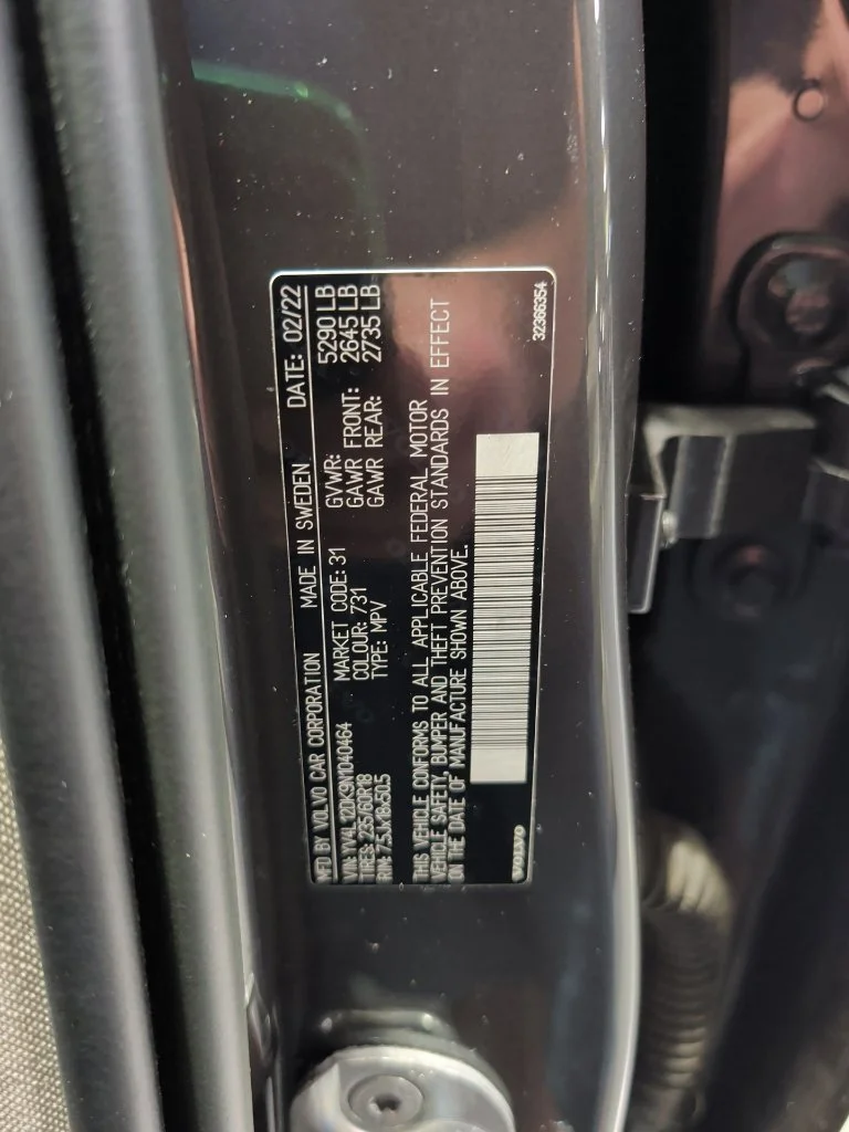 Used 2022 Gray Volvo B5 Momentum image 16