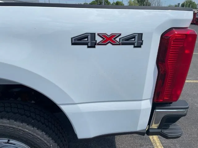 New 2026 Oxford White Ford F-350® XL image 37