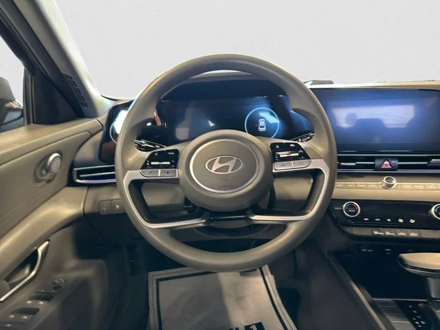 Used 2024 Gray Hyundai SEL image 13