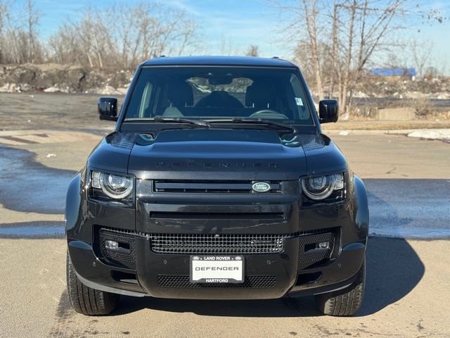 Certified Used 2023 Black Land Rover X-Dynamic SE image 8