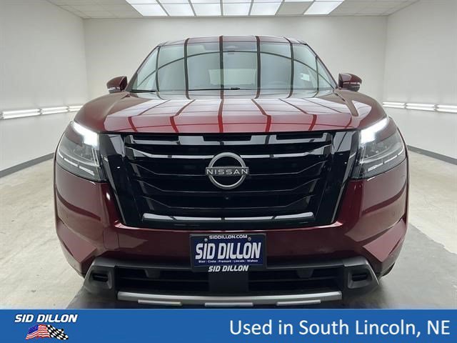 Used 2024 Scarlet Ember Nissan Platinum image 2
