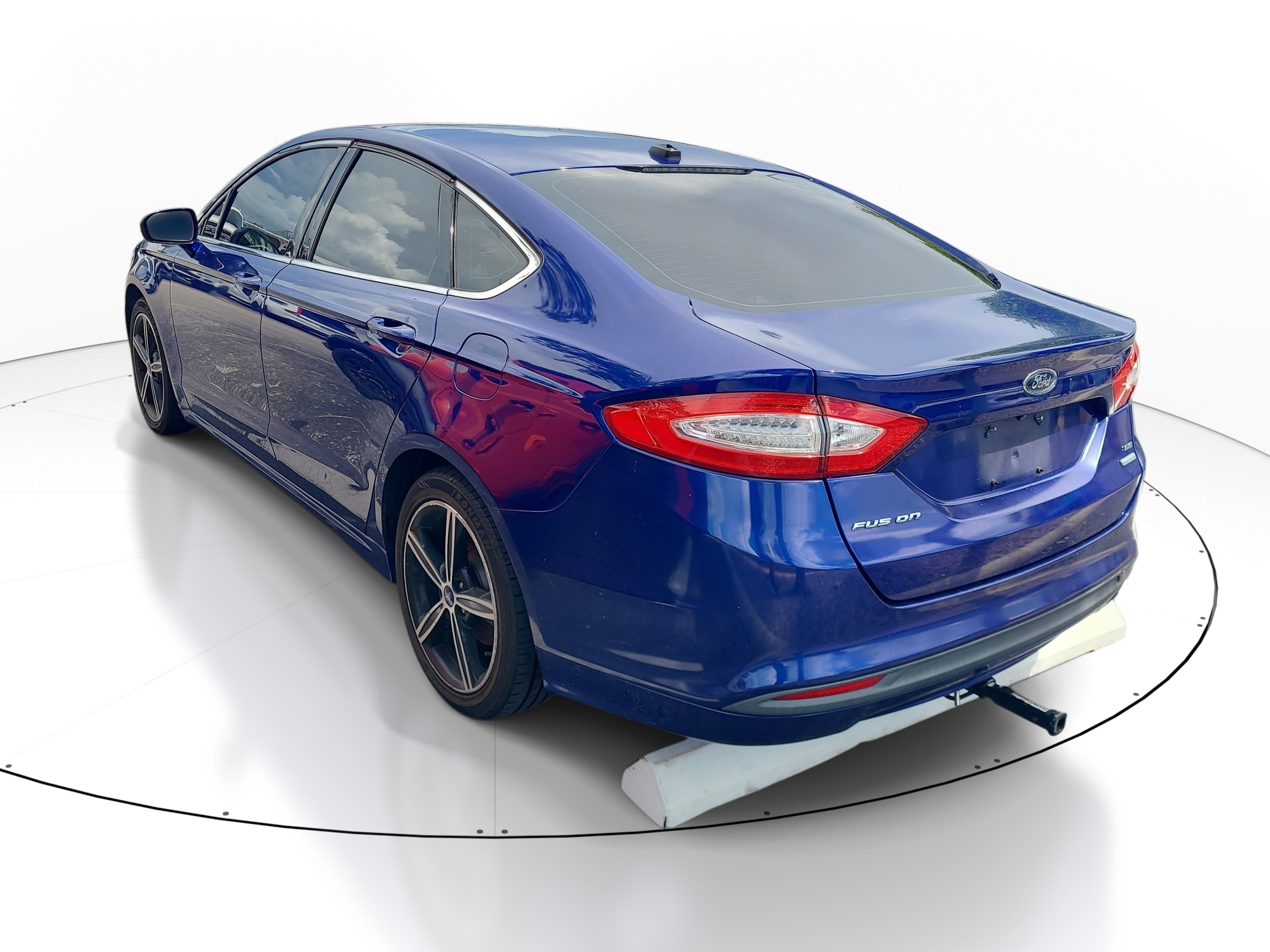 Used 2013  Ford SE image 7